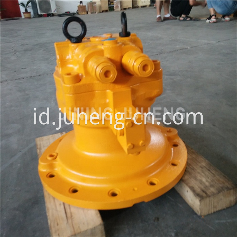 R290lc 7 Swing Motor 1